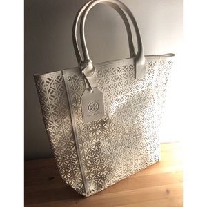 Tory Burch Tote / Beach Bag